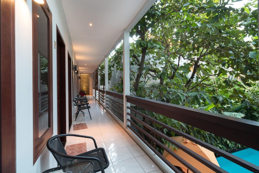 The Pavilion Hotel Kuta Kuta  Exterior photo
