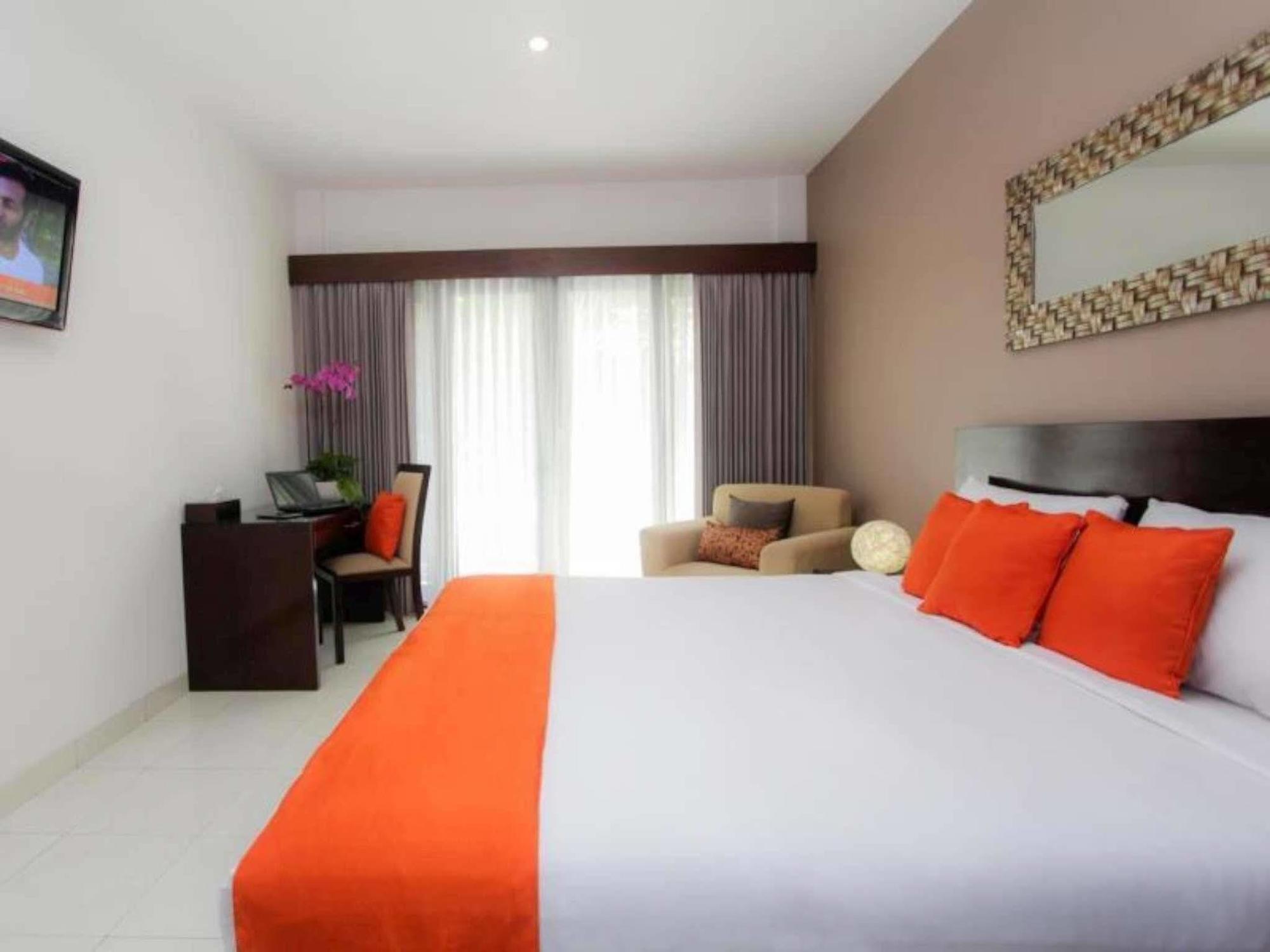 The Pavilion Hotel Kuta Kuta  Exterior photo