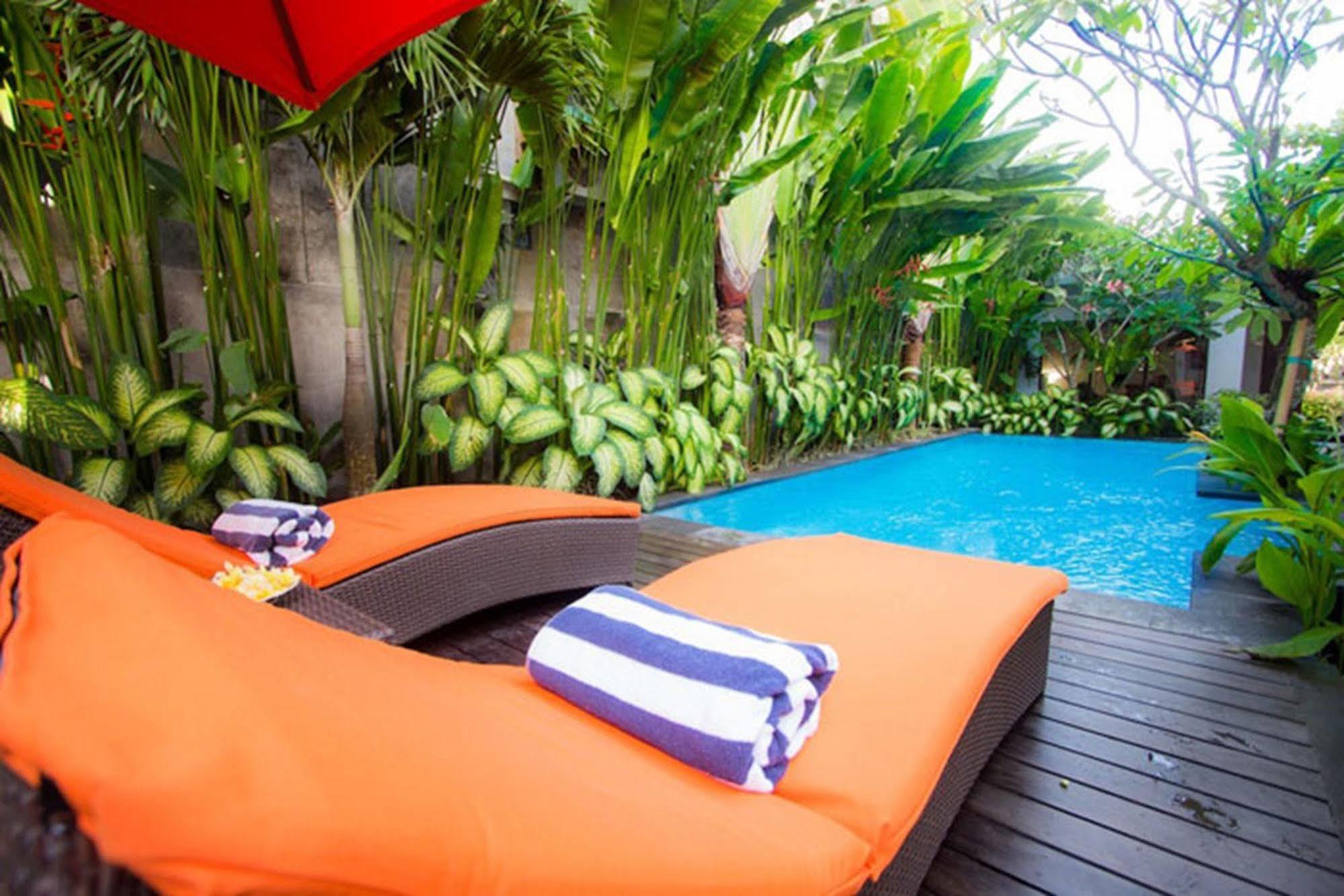The Pavilion Hotel Kuta Kuta  Exterior photo